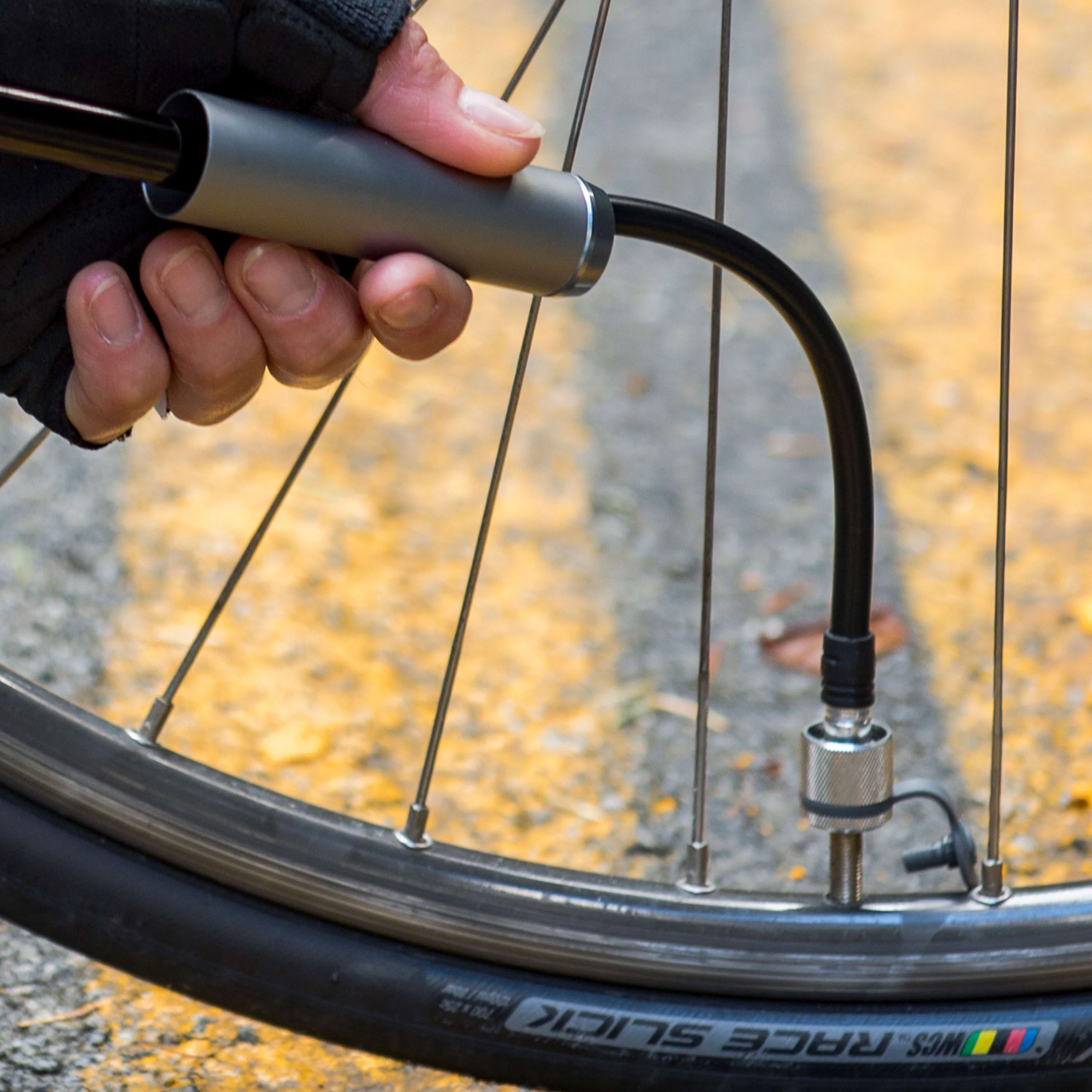 Blackburn Core Slim Mini Pump - Silver - Image 9